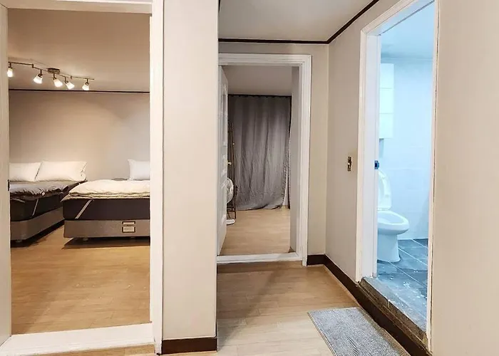 빠레트 White Linen House
