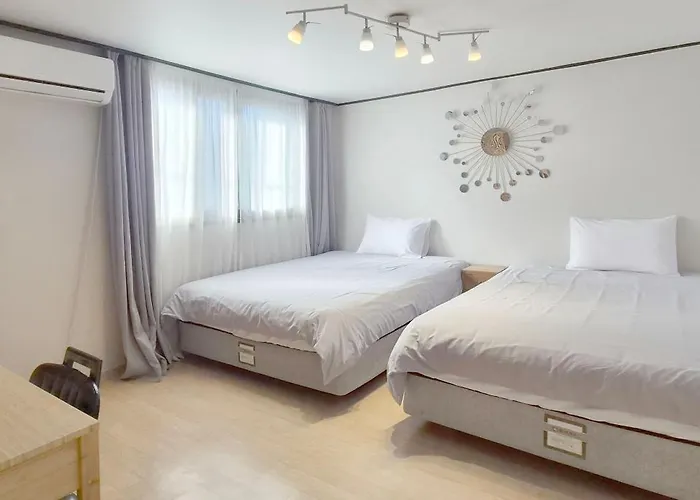 Apartamento 빠레트 White Linen House *