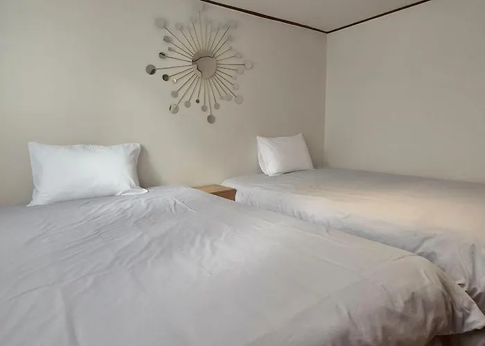 빠레트 White Linen House