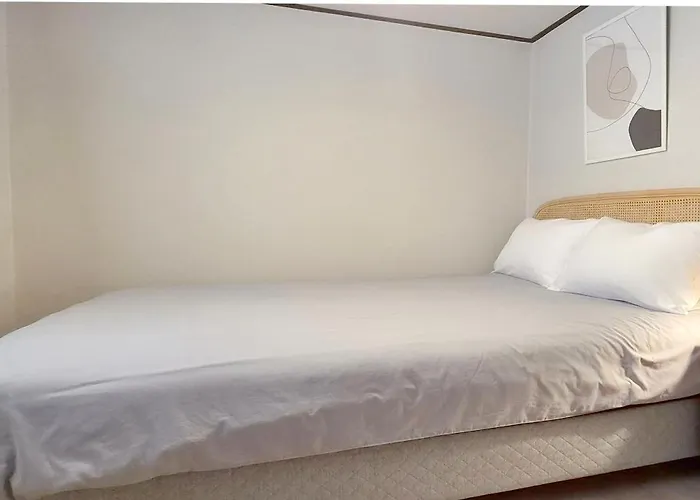 Apartamento 빠레트 White Linen House